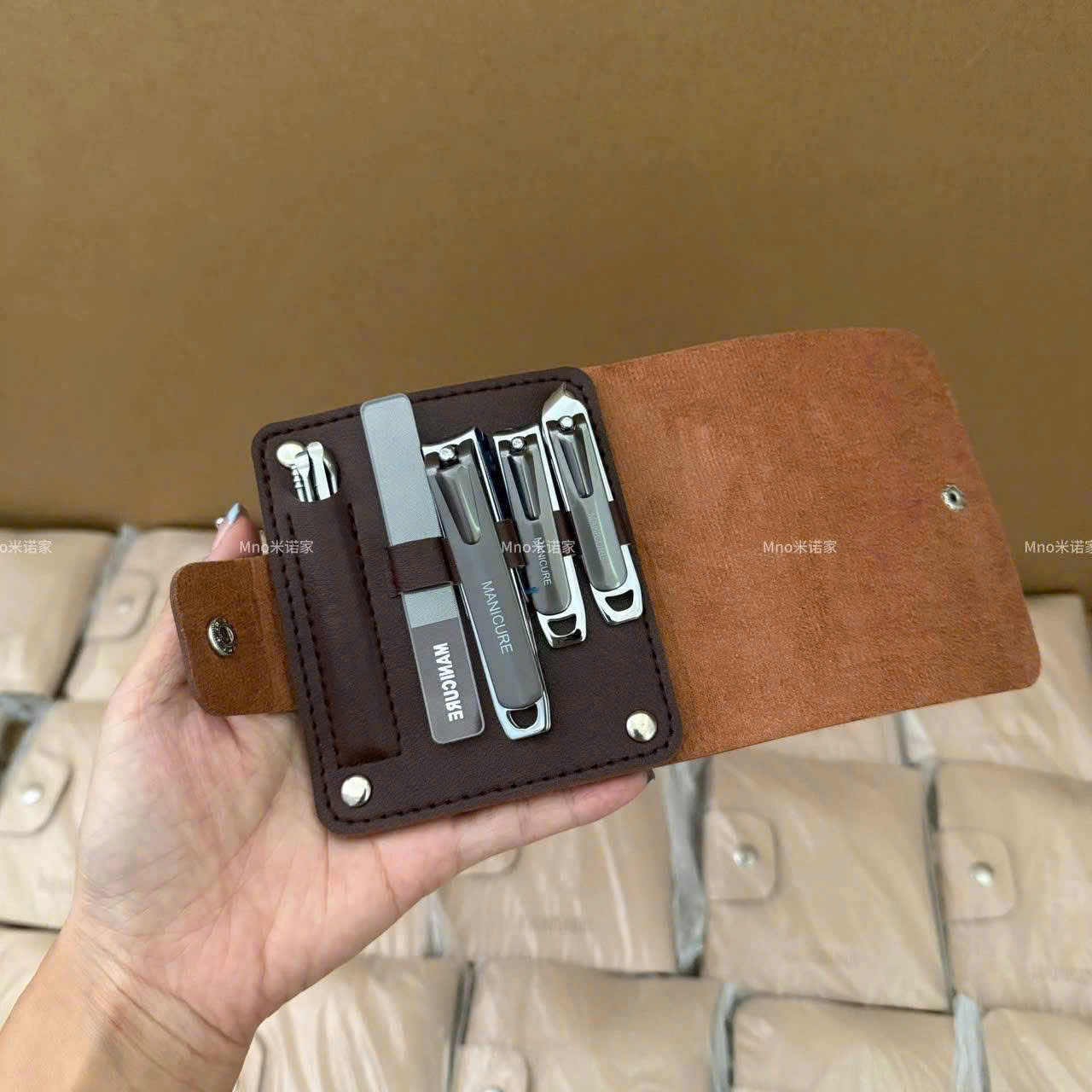 Bộ Cắt Móng Tay & Móc Tai 10 Chi Tiết