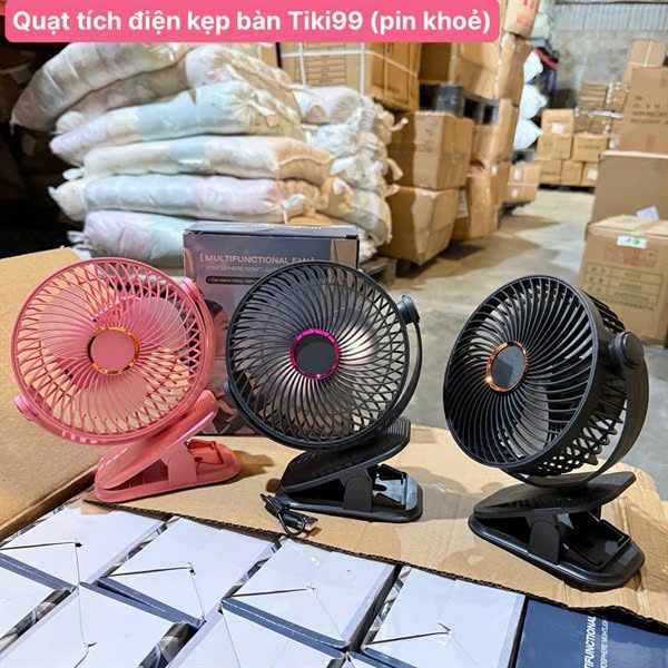 Quạt Tích Điện Kẹp Bàn Tiki99 – Pin Khỏe, Làm Mát Siêu Êm