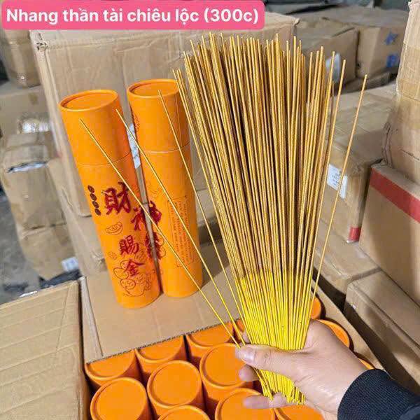 Nhang Thần Tài Chiêu Lộc 300 Cây Hộp Tròn