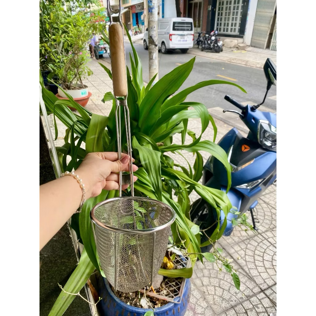 Vợt Trụ Phở Inox Cán Gỗ Dài Cao Cấp